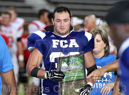Thumbnail 3 in FCA Heart of a Champion All-Star Game photogallery.