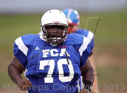 Thumbnail 1 in FCA Heart of a Champion All-Star Game photogallery.