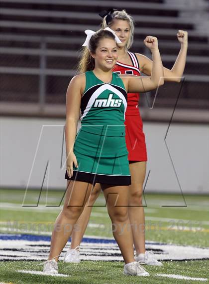 Thumbnail 2 in FCA Heart of a Champion All-Star Game photogallery.