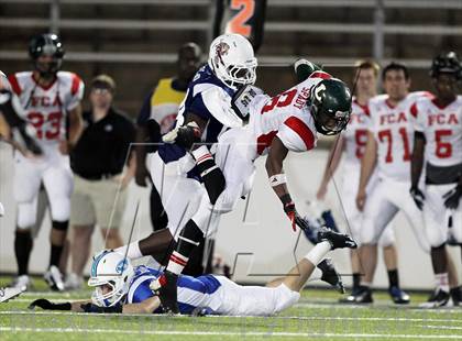 Thumbnail 1 in FCA Heart of a Champion All-Star Game photogallery.