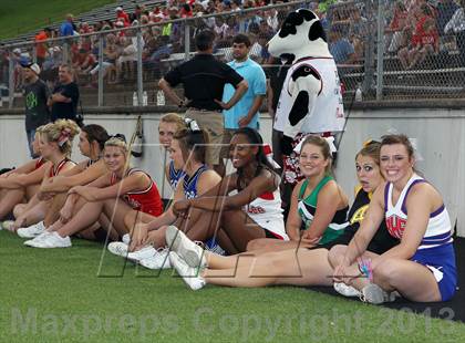 Thumbnail 1 in FCA Heart of a Champion All-Star Game photogallery.