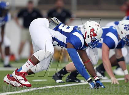 Thumbnail 2 in FCA Heart of a Champion All-Star Game photogallery.