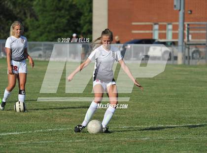 Thumbnail 3 in Cabell Midland vs Spring Valley photogallery.