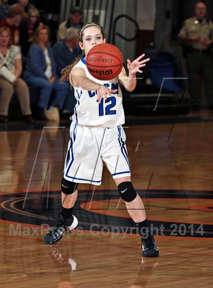 Thumbnail 1 in Cosby vs Washburn (TSSAA D2-A District Final) photogallery.