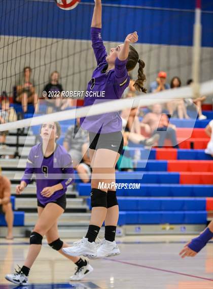 Thumbnail 3 in Bradshaw Christian @ Folsom photogallery.