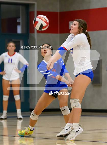 Thumbnail 3 in Bradshaw Christian @ Folsom photogallery.