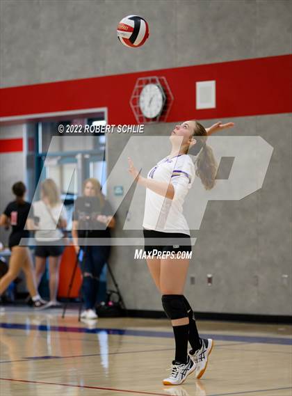Thumbnail 1 in Bradshaw Christian @ Folsom photogallery.