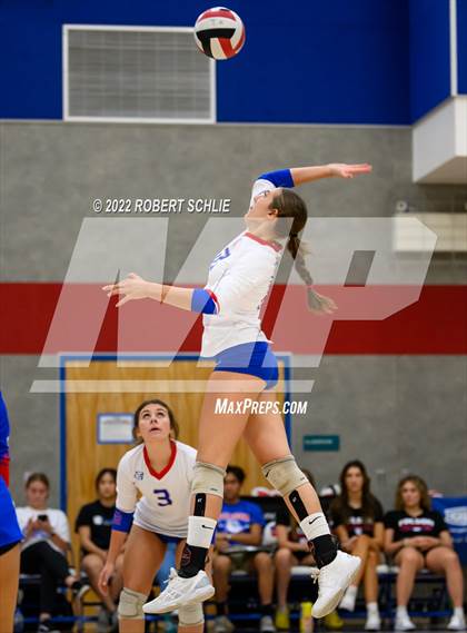 Thumbnail 2 in Bradshaw Christian @ Folsom photogallery.