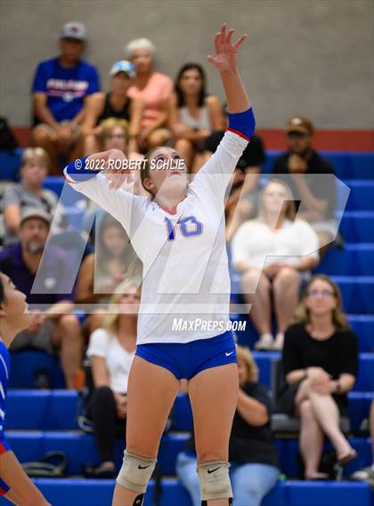 Thumbnail 2 in Bradshaw Christian @ Folsom photogallery.