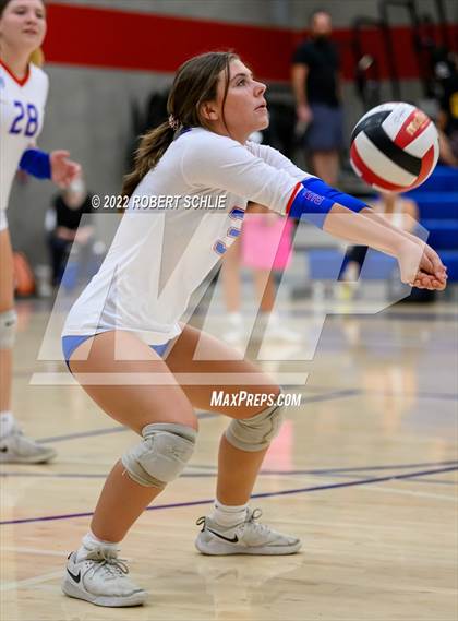 Thumbnail 3 in Bradshaw Christian @ Folsom photogallery.