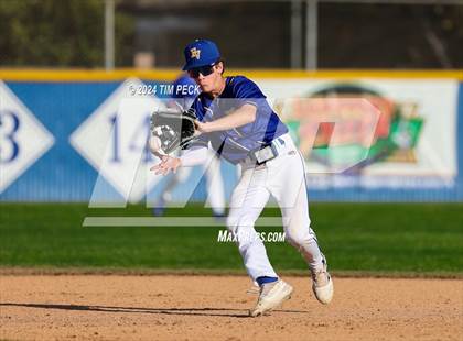Thumbnail 1 in Mater Dei @ Fountain Valley photogallery.