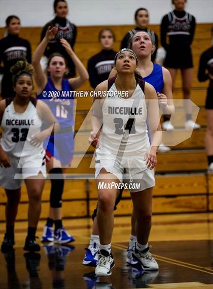 Thumbnail 1 in Pace @ Niceville  photogallery.