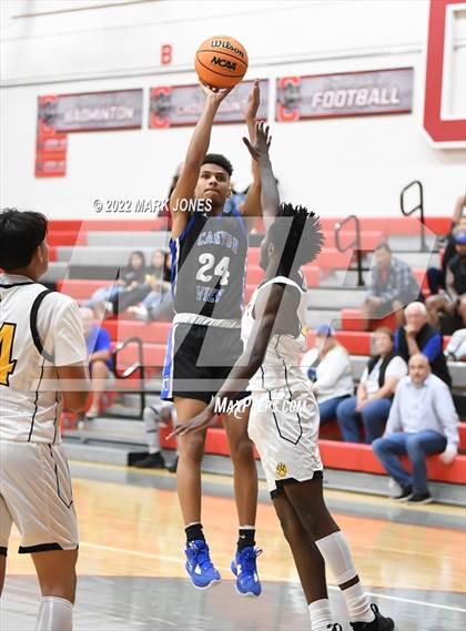 Thumbnail 3 in Canyon View vs. Maryvale (Phoenix Union High Classic) photogallery.