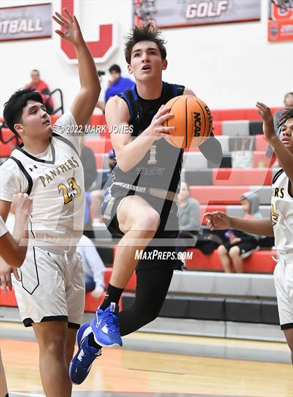 Thumbnail 2 in Canyon View vs. Maryvale (Phoenix Union High Classic) photogallery.