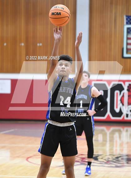 Thumbnail 2 in Canyon View vs. Maryvale (Phoenix Union High Classic) photogallery.