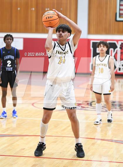 Thumbnail 2 in Canyon View vs. Maryvale (Phoenix Union High Classic) photogallery.