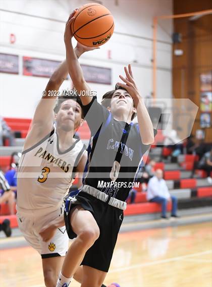 Thumbnail 1 in Canyon View vs. Maryvale (Phoenix Union High Classic) photogallery.
