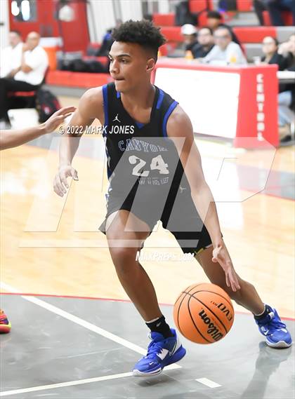 Thumbnail 2 in Canyon View vs. Maryvale (Phoenix Union High Classic) photogallery.
