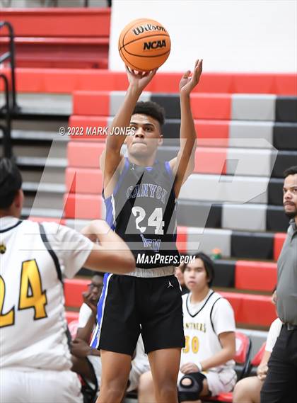 Thumbnail 3 in Canyon View vs. Maryvale (Phoenix Union High Classic) photogallery.