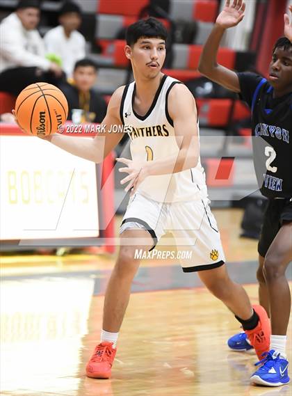 Thumbnail 3 in Canyon View vs. Maryvale (Phoenix Union High Classic) photogallery.