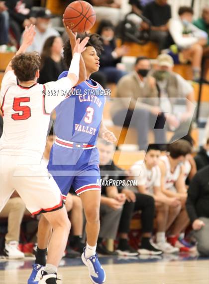 Thumbnail 2 in Lincoln vs. Clayton Valley Charter (NorCal Tipoff Classic) photogallery.