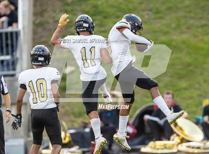 Thumbnail 1 in Burke @ Millard North photogallery.
