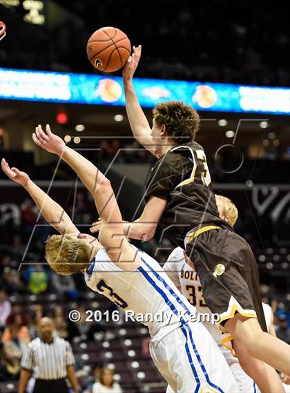 Thumbnail 3 in Kickapoo vs. Bolivar  (Bass Pro Tournament of Champions) photogallery.