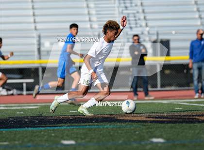 Thumbnail 2 in King City vs. Monterey (CIF CCS D4 Finals) photogallery.