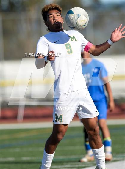 Thumbnail 3 in King City vs. Monterey (CIF CCS D4 Finals) photogallery.