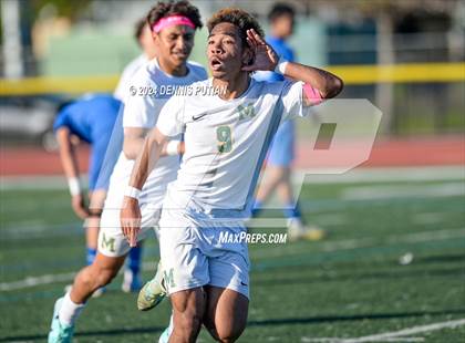 Thumbnail 3 in King City vs. Monterey (CIF CCS D4 Finals) photogallery.