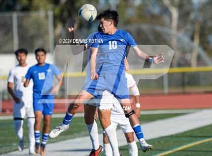 Thumbnail 2 in King City vs. Monterey (CIF CCS D4 Finals) photogallery.