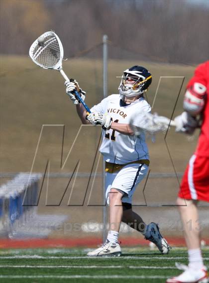 Thumbnail 2 in Fairport @ Victor photogallery.