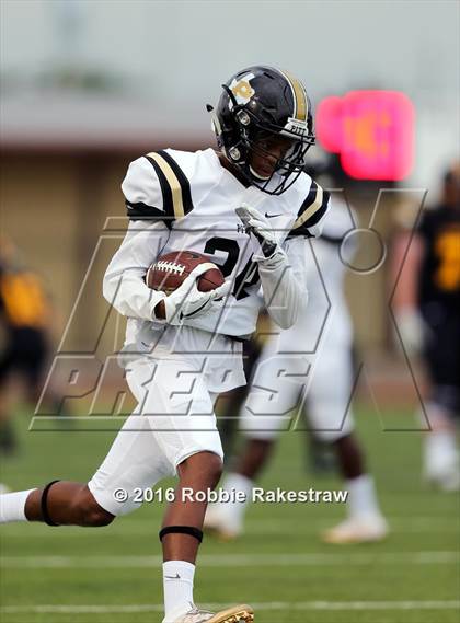 Thumbnail 1 in Pittsburg @ Crandall photogallery.