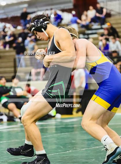 Thumbnail 2 in Churchill County vs. Lowry (Northern 3A Duals) photogallery.