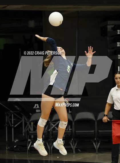 Thumbnail 1 in Timpanogos vs. Northridge (UHSAA 5A Quarterfinal Loss) photogallery.