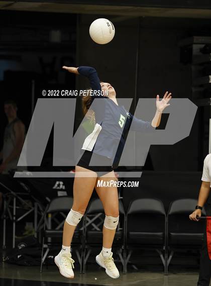 Thumbnail 2 in Timpanogos vs. Northridge (UHSAA 5A Quarterfinal Loss) photogallery.