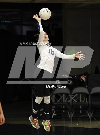 Thumbnail 2 in Timpanogos vs. Northridge (UHSAA 5A Quarterfinal Loss) photogallery.