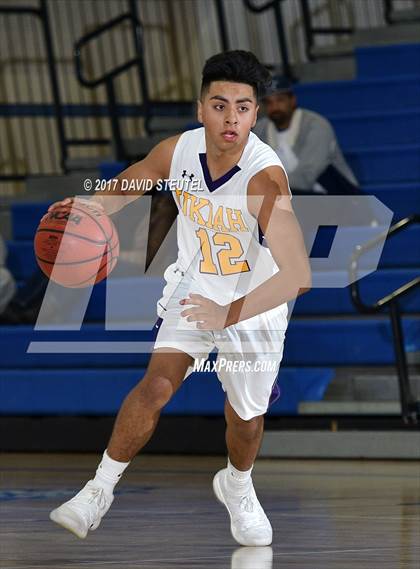 Thumbnail 3 in Bear Creek vs. Ukiah (Les Curry Invitational) photogallery.