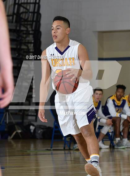 Thumbnail 2 in Bear Creek vs. Ukiah (Les Curry Invitational) photogallery.