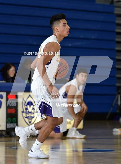 Thumbnail 3 in Bear Creek vs. Ukiah (Les Curry Invitational) photogallery.