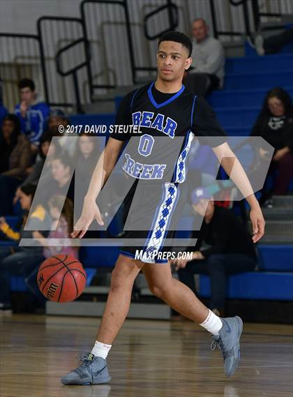 Thumbnail 2 in Bear Creek vs. Ukiah (Les Curry Invitational) photogallery.