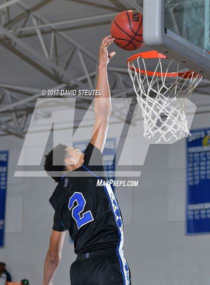 Thumbnail 2 in Bear Creek vs. Ukiah (Les Curry Invitational) photogallery.