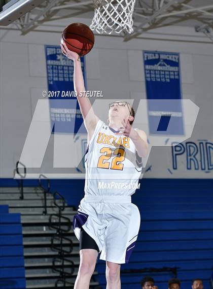 Thumbnail 3 in Bear Creek vs. Ukiah (Les Curry Invitational) photogallery.