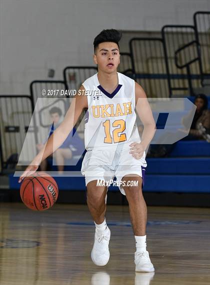 Thumbnail 2 in Bear Creek vs. Ukiah (Les Curry Invitational) photogallery.