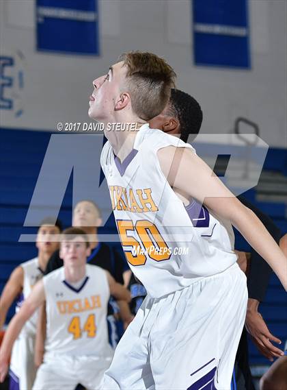 Thumbnail 2 in Bear Creek vs. Ukiah (Les Curry Invitational) photogallery.