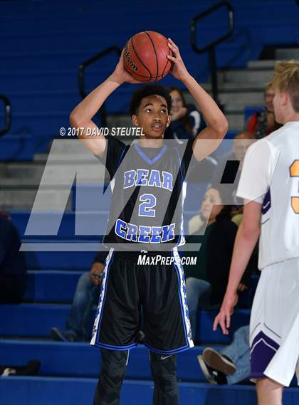 Thumbnail 2 in Bear Creek vs. Ukiah (Les Curry Invitational) photogallery.