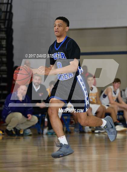 Thumbnail 2 in Bear Creek vs. Ukiah (Les Curry Invitational) photogallery.