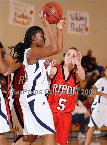 Thumbnail 3 in Ripon vs. Cosumnes Oaks (Cosumnes Oaks Classic) photogallery.