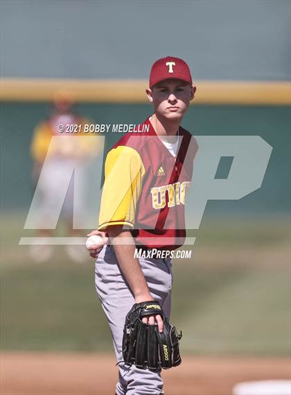 Thumbnail 1 in Tulare Union @ Buchanan photogallery.