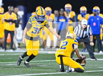 Thumbnail 3 in Raines vs. Northwestern (FHSAA 3A Final) photogallery.